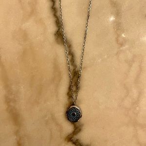 💙5/$10💙Floral locket